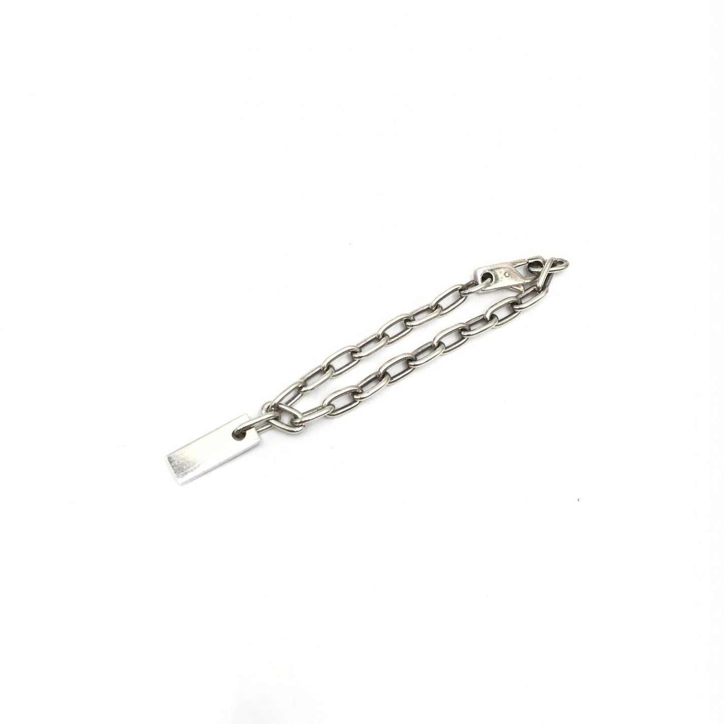 Gucci Sterling Silver Logo Plate Chain Bracelet