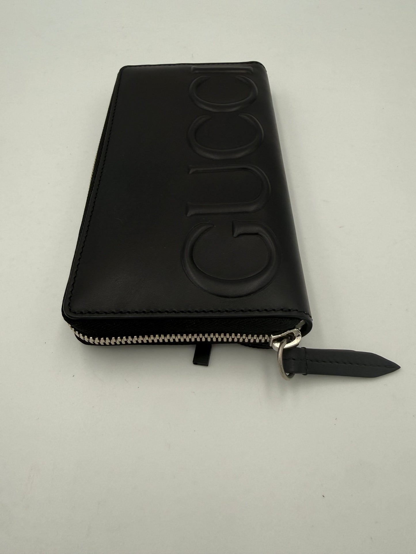 Gucci GUCCI Zip Black Front Logo Embossed Wallet